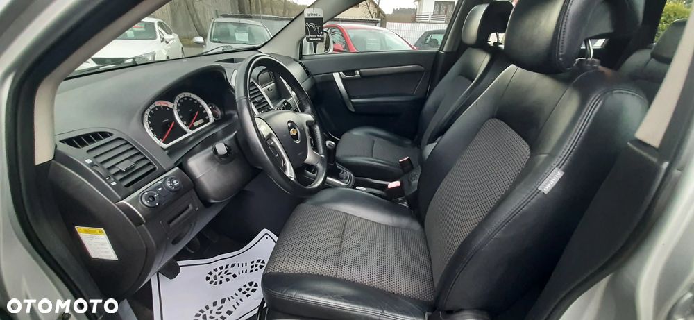 Chevrolet Captiva 2.4 2WD 7 Sitzer LS - 25