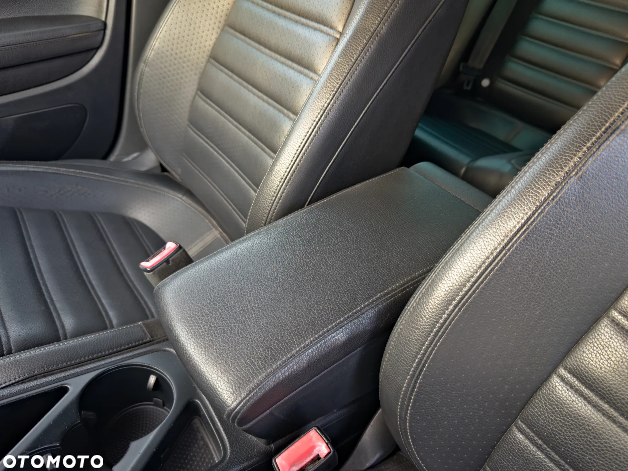 Volkswagen Passat CC 2.0 TSI DSG - 25
