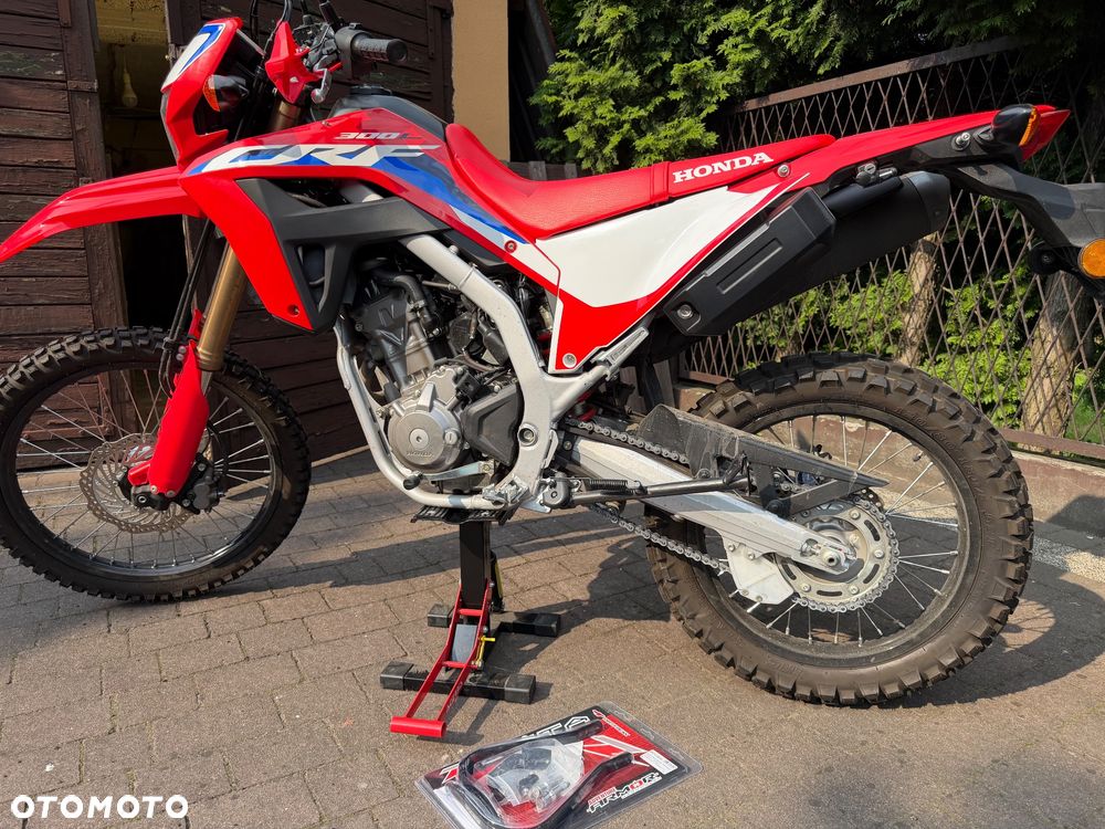 Honda CRF - 7