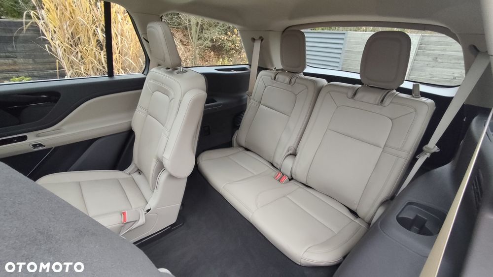Lincoln Aviator - 6