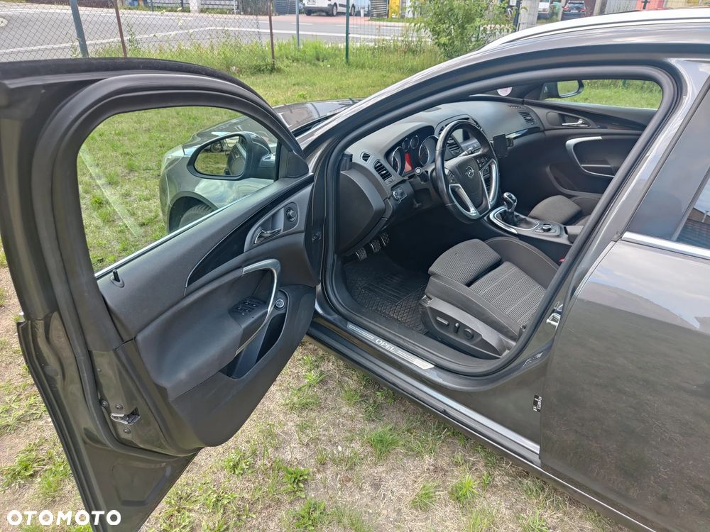 Opel Insignia 2.0 CDTI - 9