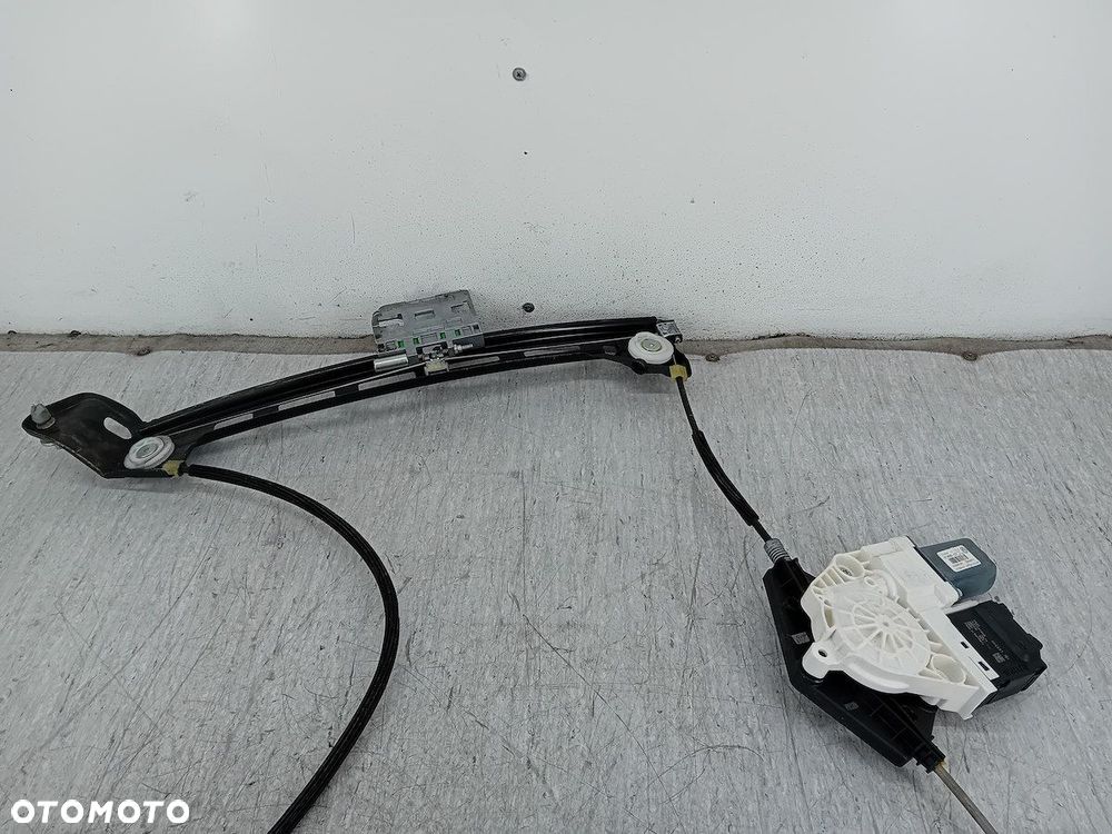 PODNOŚNIK SZYBY LEWY TYŁ VW PASSAT CC 3C8959703B  1K09597950 - 5