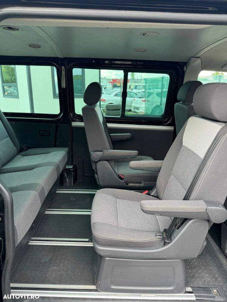 Volkswagen Multivan - 8