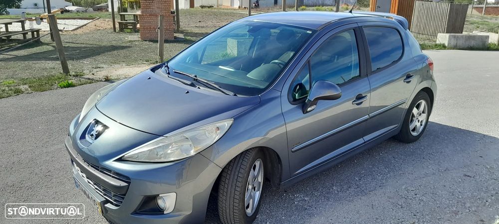 Peugeot 207 1.4 16V SE Sportium - 2