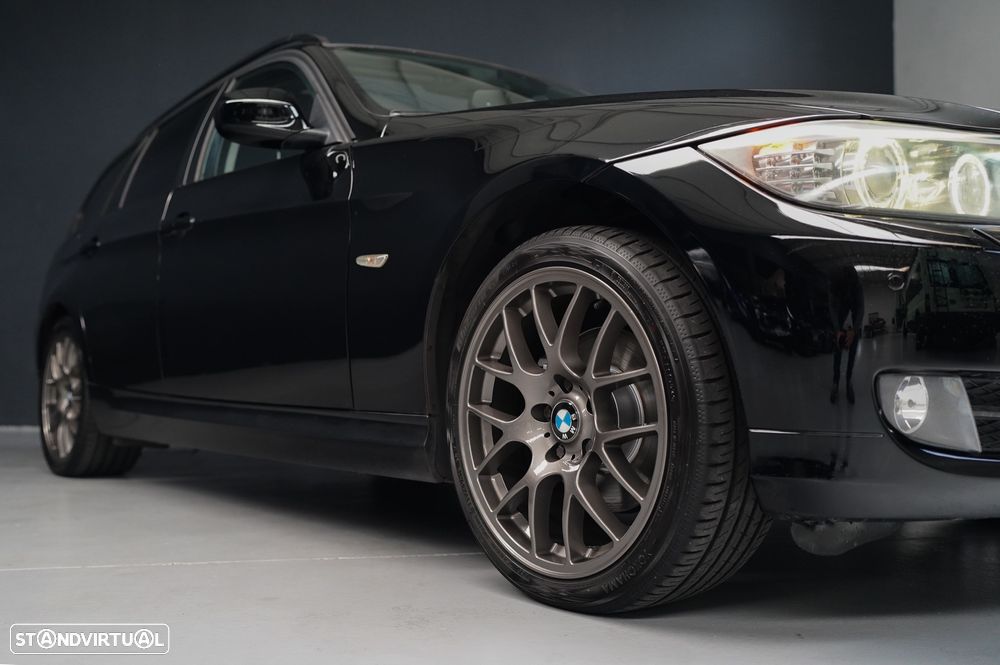 BMW 320 d Touring Navigation Sport - 7