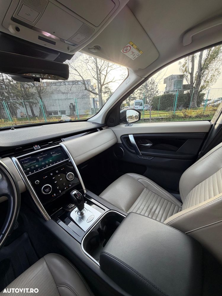 Land Rover Discovery Sport - 9