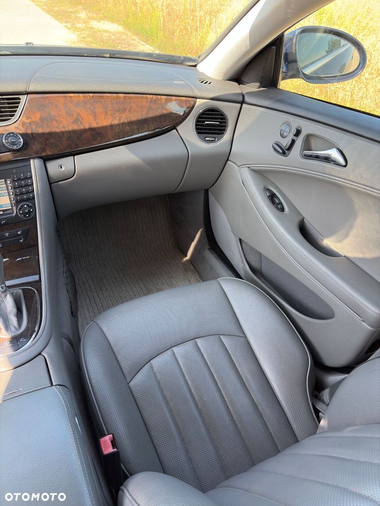 Mercedes-Benz CLS 320 CDI - 26
