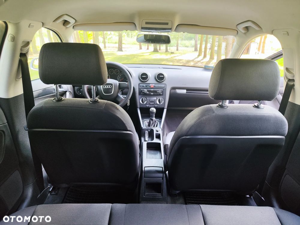 Audi A3 Sportback 1.6 Attraction - 5