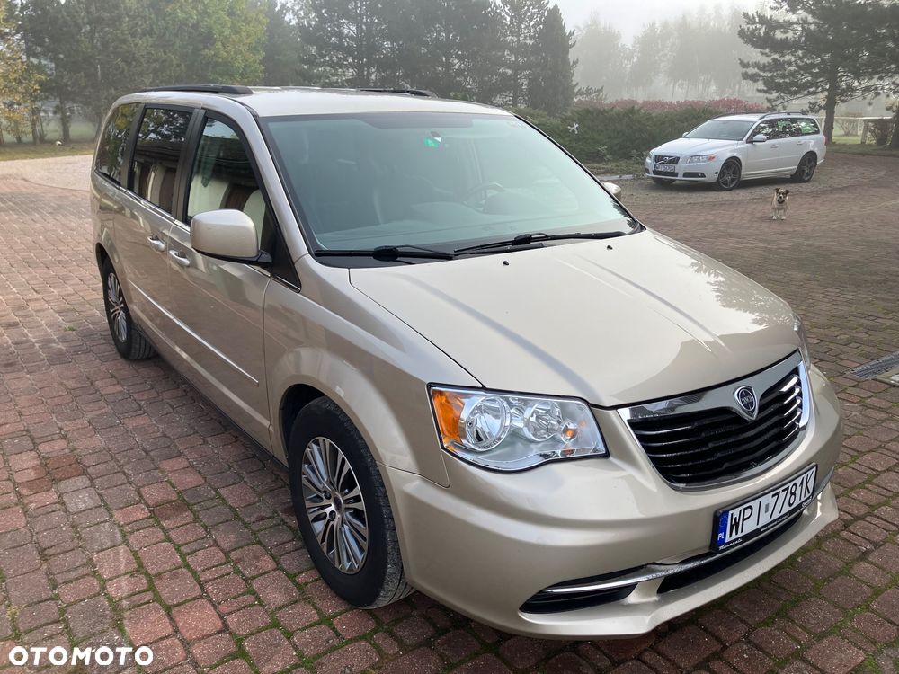 Lancia Voyager 2.8CRD Silver - 2
