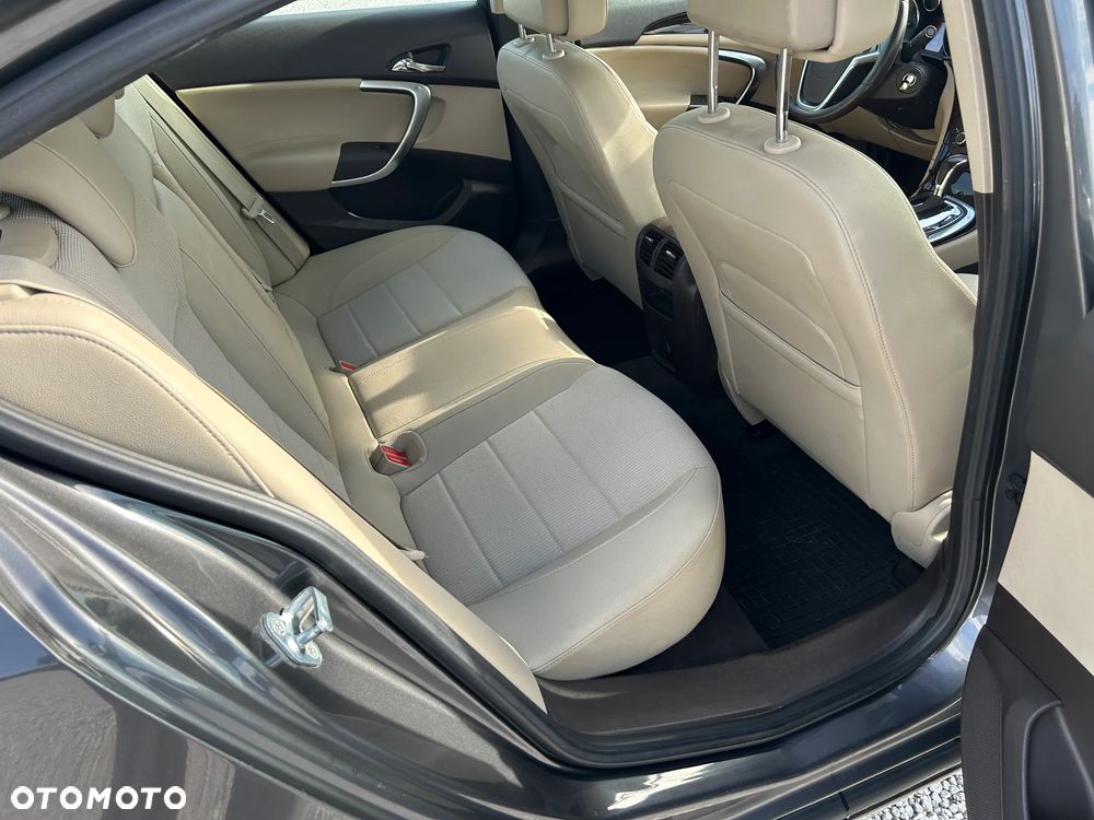 Opel Insignia 2.0 T Cosmo - 19