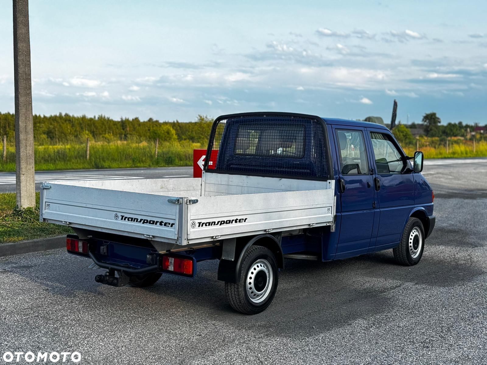 Volkswagen Transporter - 2