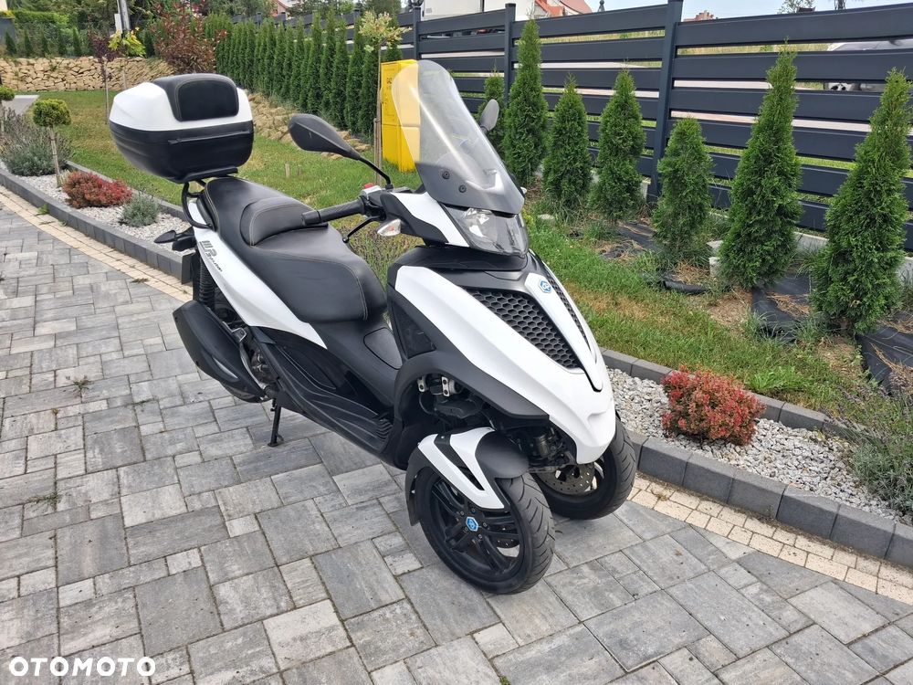 Piaggio MP-3 - 1