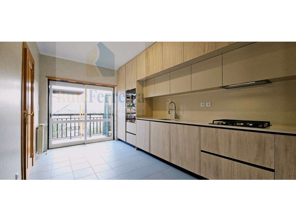 Apartamento 4 assolhadas no último piso do edifício Sol Jardim ! - Grande imagem: 3/26