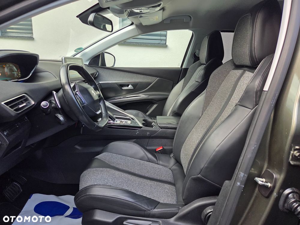 Peugeot 5008 1.6 BlueHDI Allure S&S EAT6 - 24