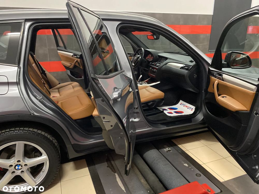 BMW X3 xDrive20d Advantage - 29