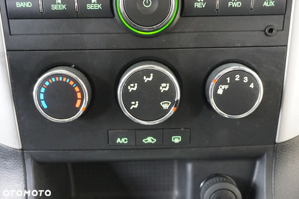 Chevrolet Captiva 2.4 2WD 5 Sitzer LS - 38