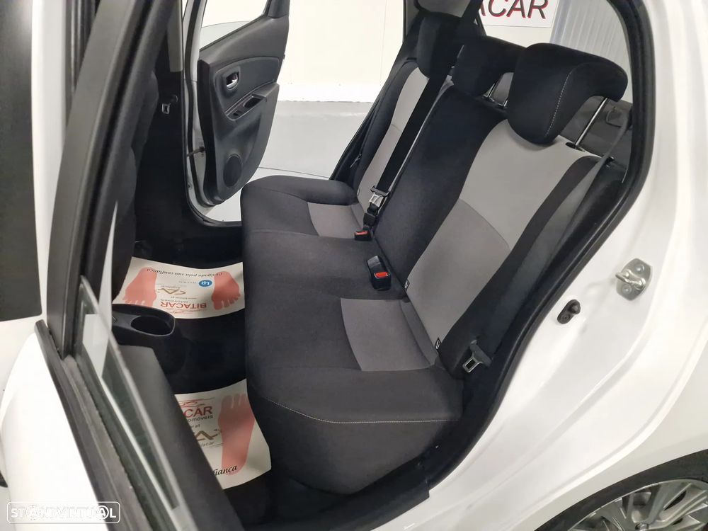 Toyota Yaris 1.0 VVT-i Comfort+P.Style - 22