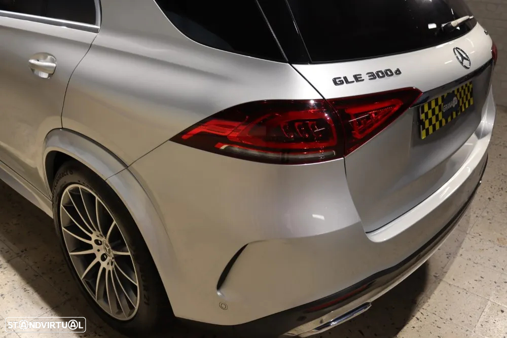 Mercedes-Benz GLE 300 d 4Matic - 6
