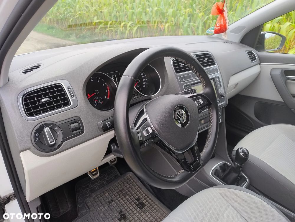 Volkswagen Polo 1.2 TSI Blue Motion Technology FRESH - 6