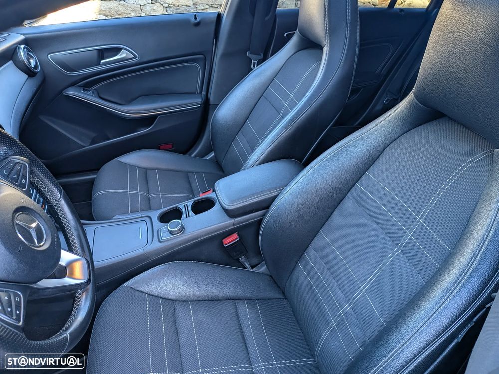 Mercedes-Benz CLA 220 d 7G-DCT Peak Edition - 11