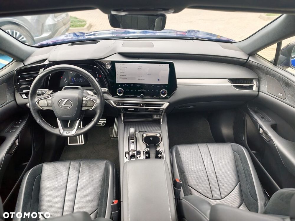Lexus RX - 13