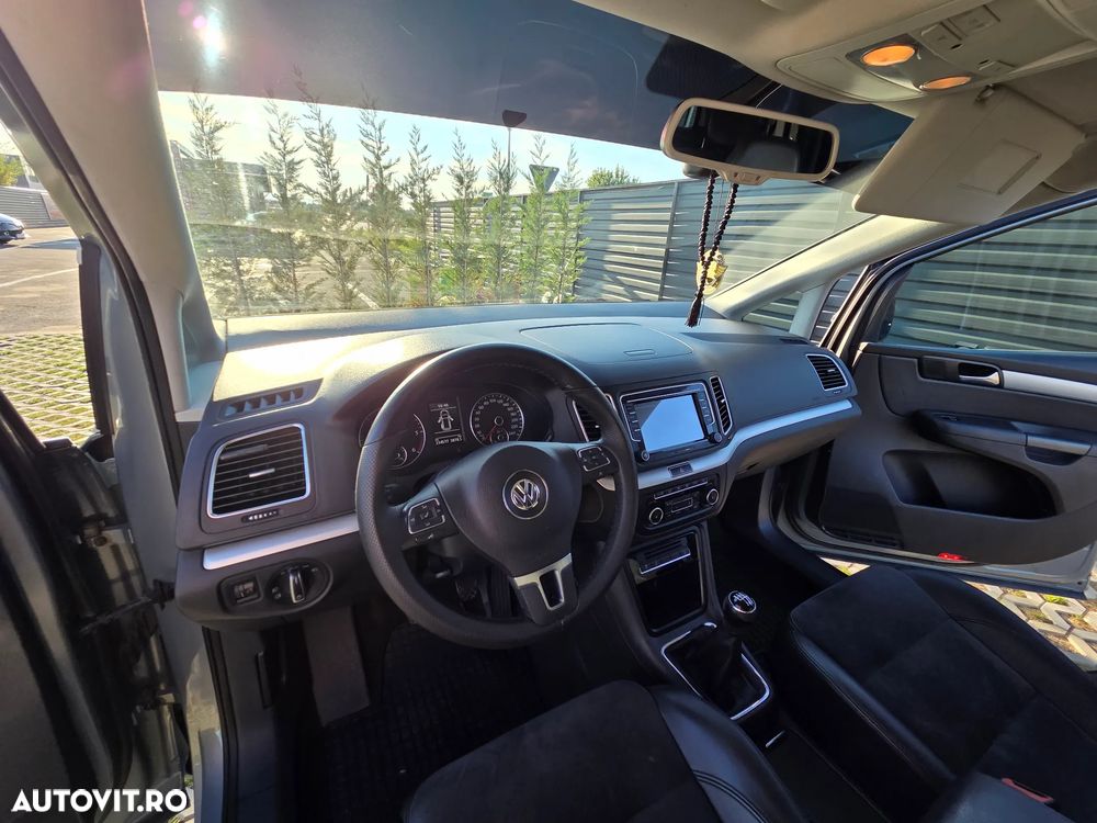 Volkswagen Sharan 2.0 TDI 4MOTION BlueMotion Technology Highline - 11