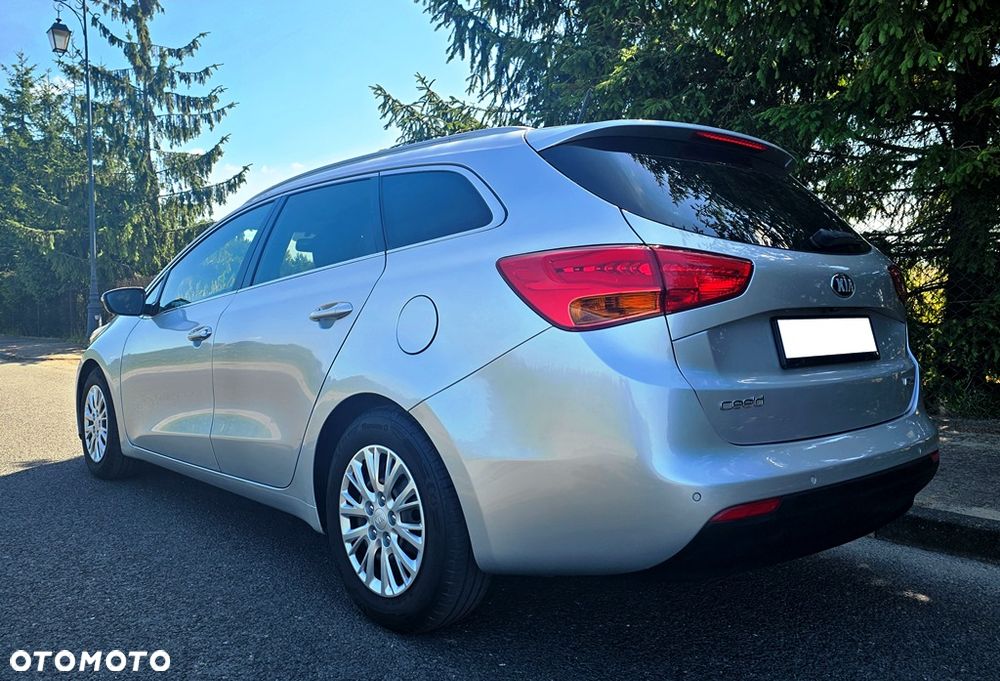 Kia Ceed 1.6 GDI Platinum Edition - 34