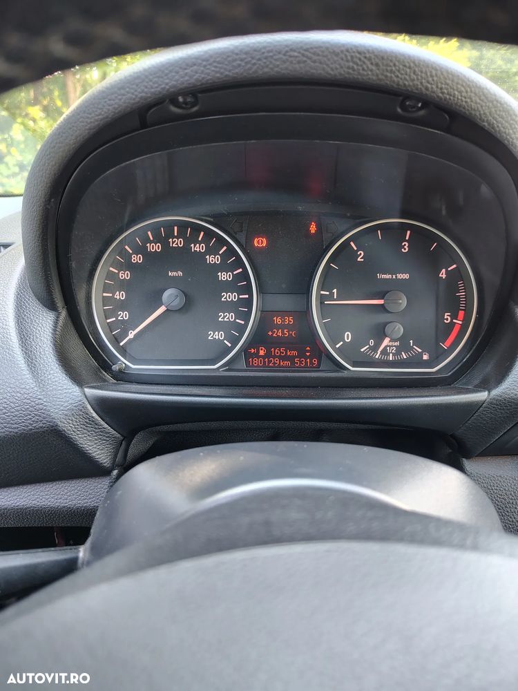 BMW Seria 1 116d - 5
