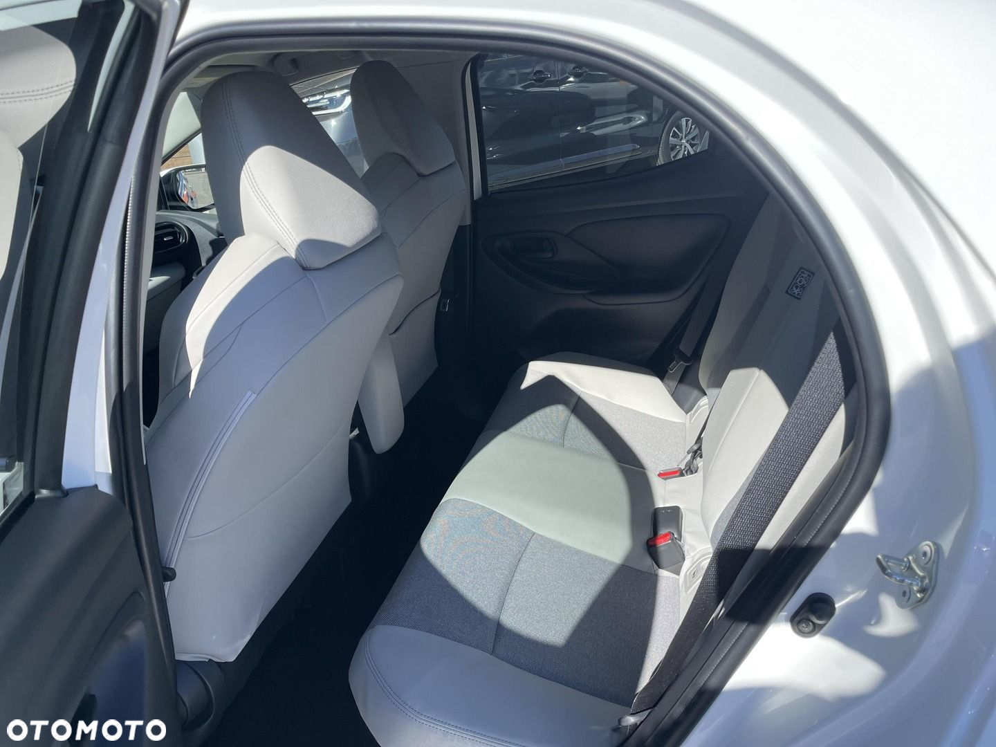 Toyota Yaris - 14