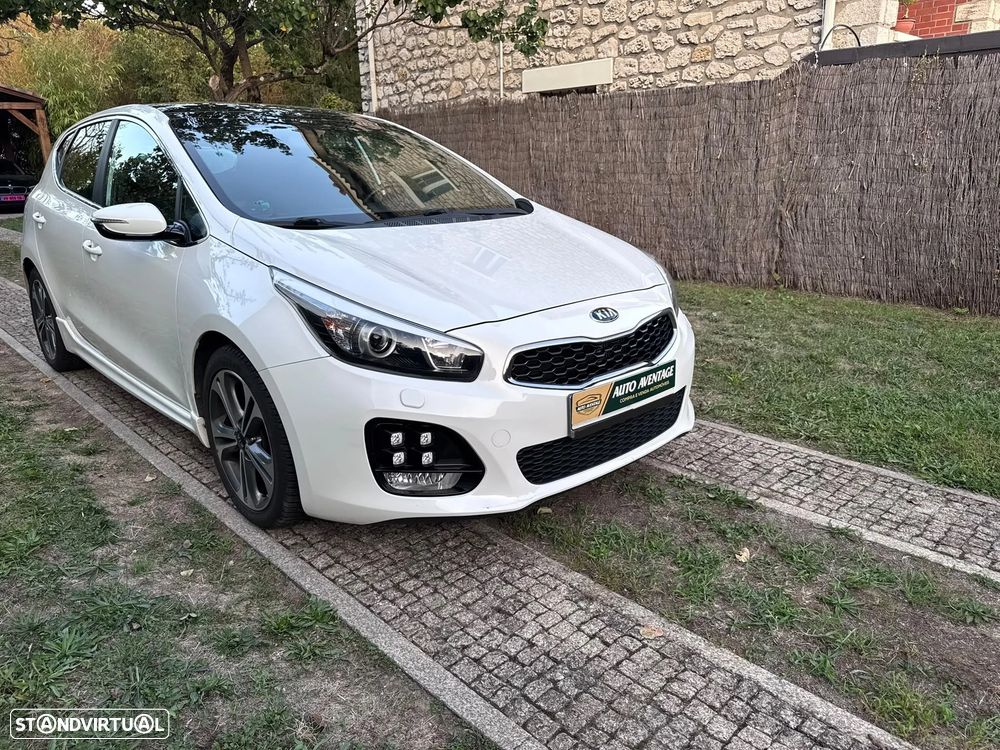 Kia Ceed 1.6 CRDi 136 ISG GT Line - 35