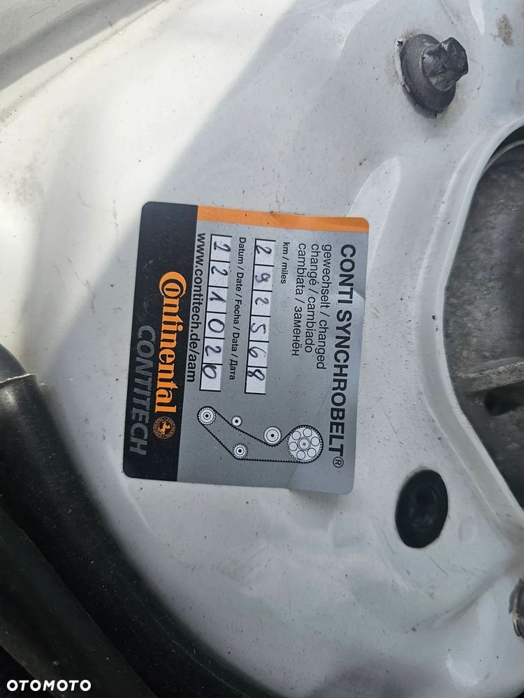 Mercedes-Benz Klasa E 200 BlueTEC 7G-TRONIC - 13