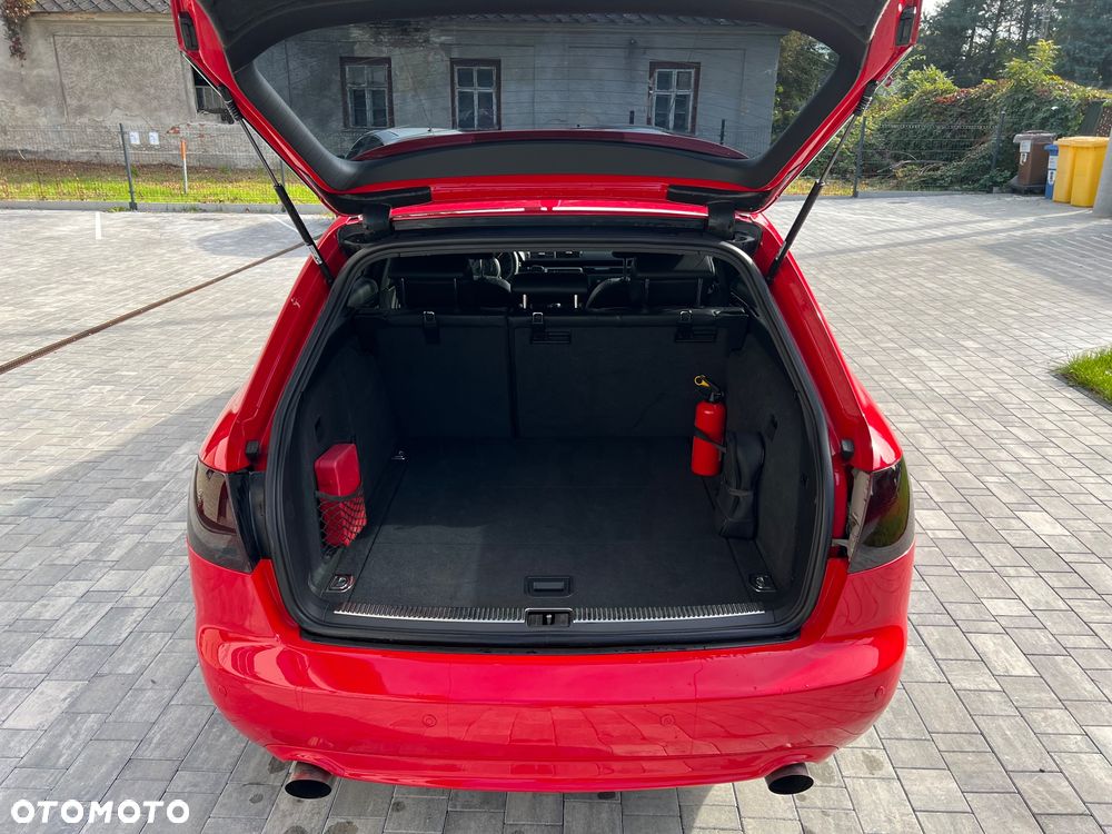 Audi A4 Avant - 14