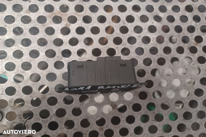 Buton deschidere usita rezervor BMW Seria 5 F11 [2009 - 2013] Touring - 3