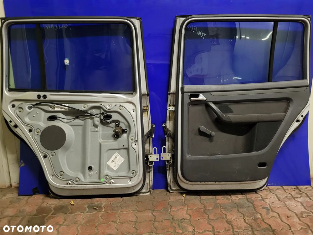 DRZWI LEWY PRAWY TYŁ VW TOURAN I - 18
