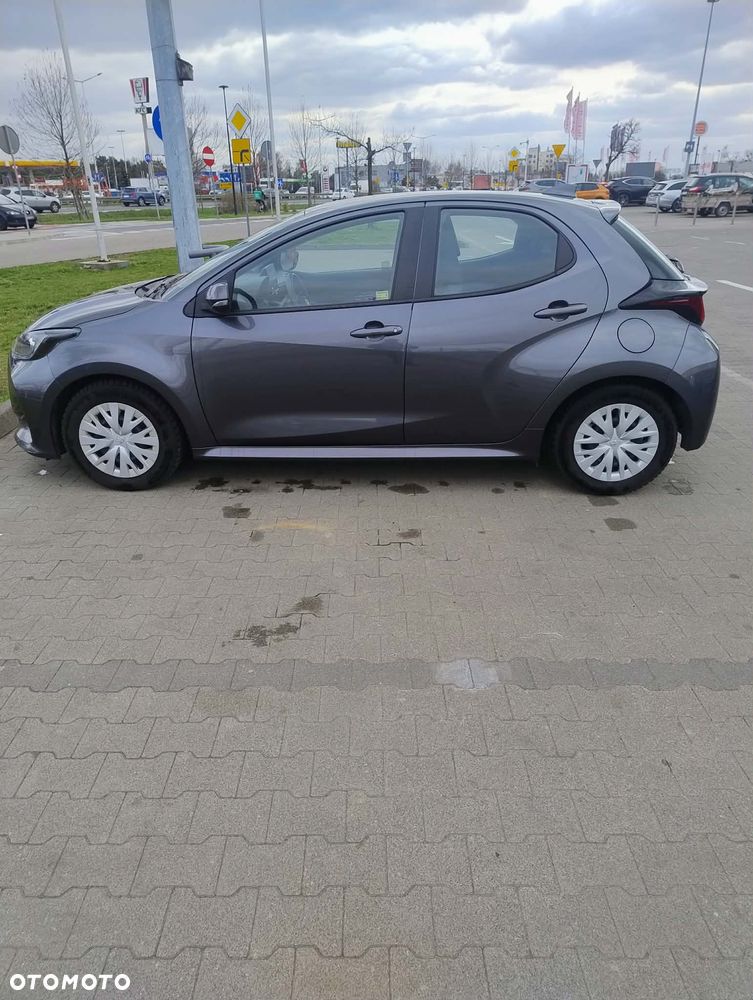 Toyota Yaris - 1