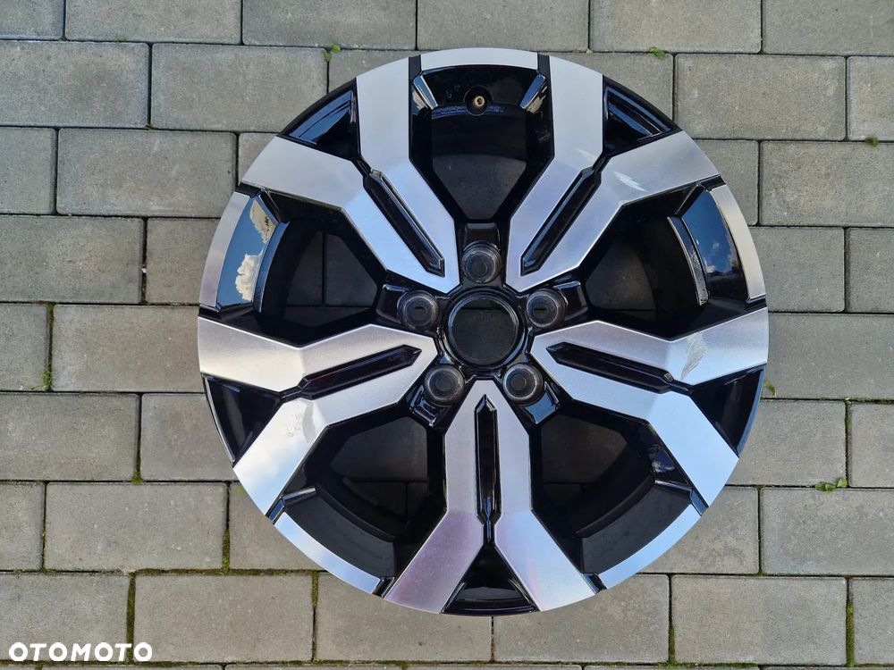 FELGA DACIA DUSTER 6,5Jx17CH5, ET50, 5x114,3 - 1