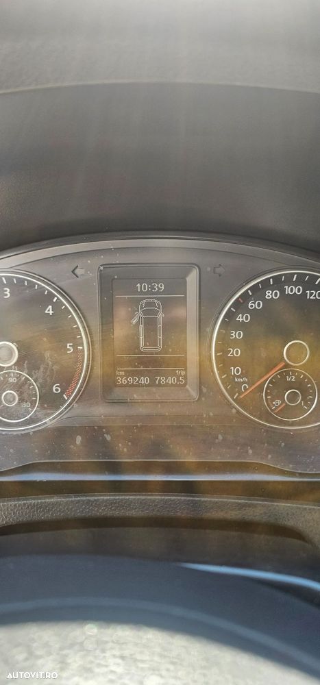 Volkswagen Caravelle - 19