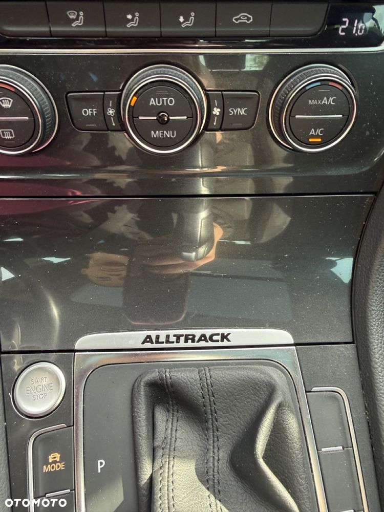 Volkswagen Golf GTD 2.0 TDI SCR DSG - 25