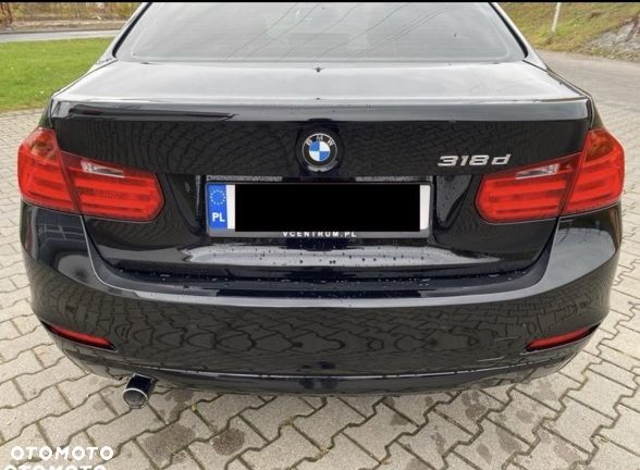 BMW Seria 3 318d - 4