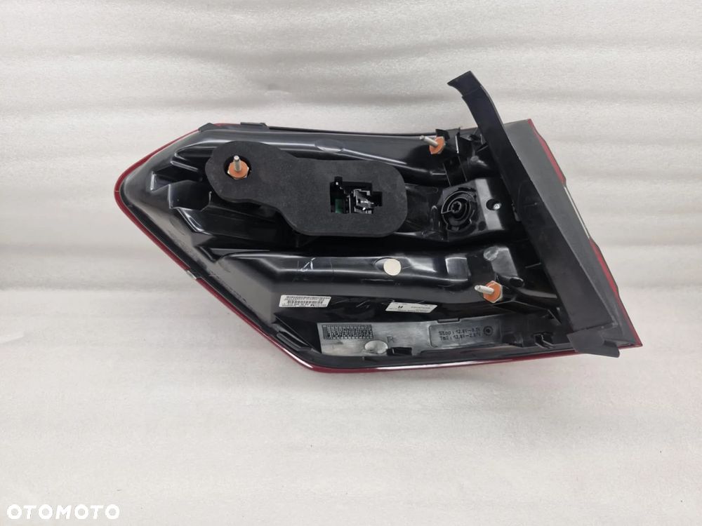 MERCEDES E-KLASA W212 KOMBI LAMPA PRAWA TYŁ KOMPLET A2128203864/A2128201064 - 9