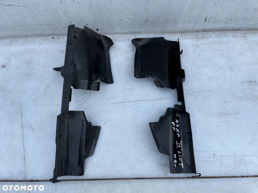 KIEROWNICA POWIETRZA LEWA PRAWA AUDI A3 8P LIFT 8P0121283E 8P0121284E