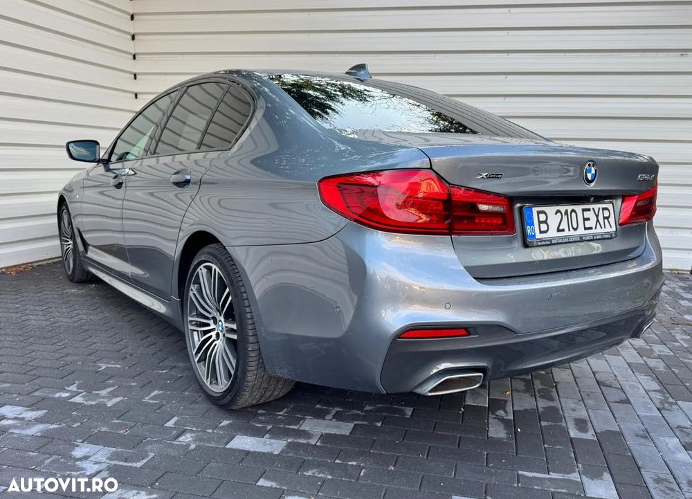 BMW Seria 5 530d xDrive AT - 3