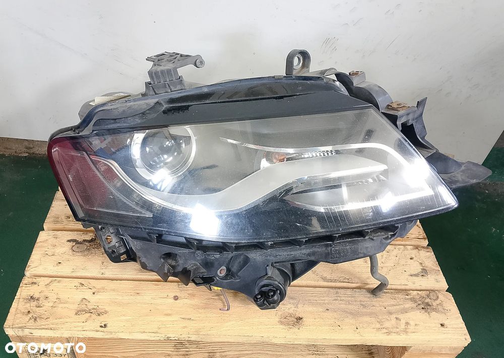 Lampa prawa przednia BI XENON Audi A4 B8 europa 8K0941004C - 1