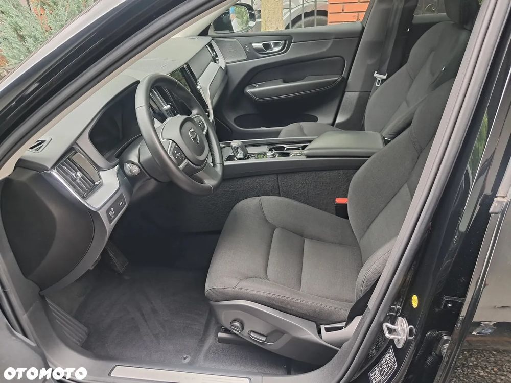 Volvo XC 60 B4 D Geartronic Momentum Pro - 12