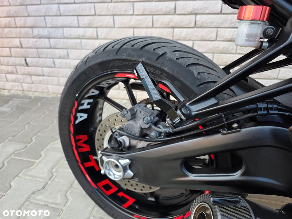 Yamaha MT - 8
