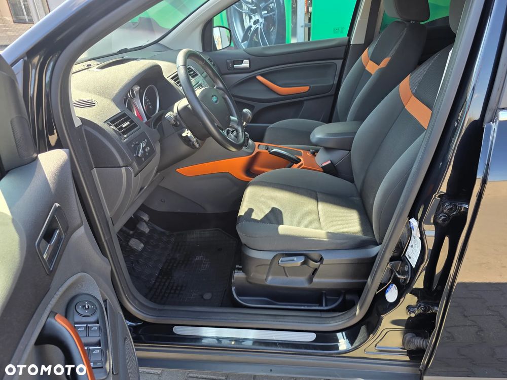 Ford Kuga 2.0 TDCi Trend - 11