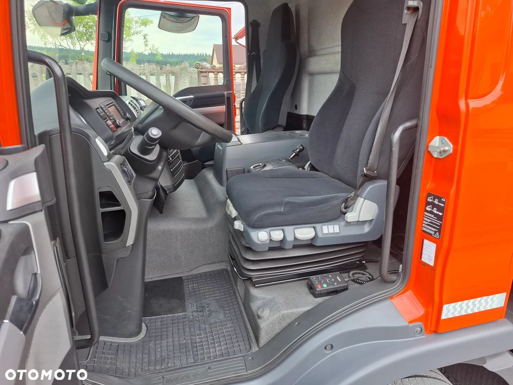 MAN TGL 12.220* AUTOMAT* SOLIDNY ALUMINIOWY KONTENER* BOCZNY ZAŁADUNEK* WINDA BAR 1500kg* WYJĄTKOWO ZADBANY* NIE ATEGO TGM LF FL EUROCARGO* Z NIEMIEC - 9