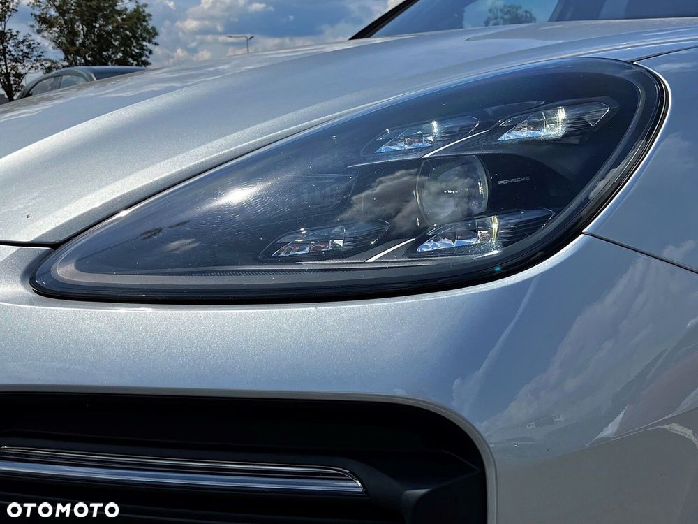 Porsche Cayenne - 9