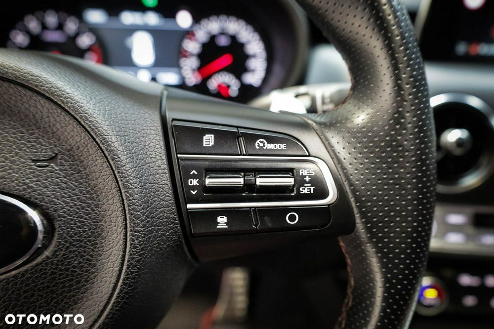 Kia Stinger - 27