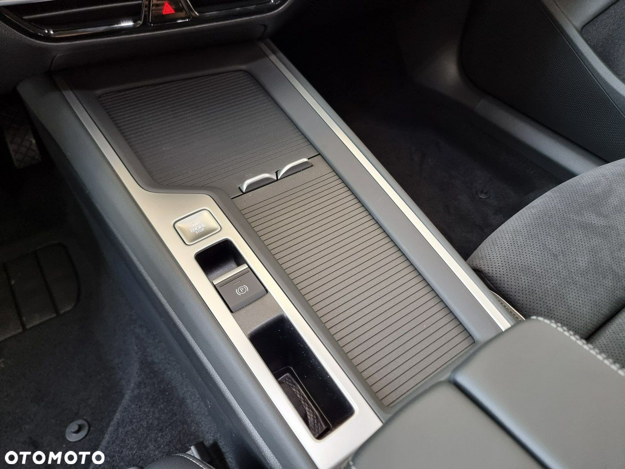 Volkswagen Passat 1.5 TSI eHybrid PHEV Business Plus DSG - 20
